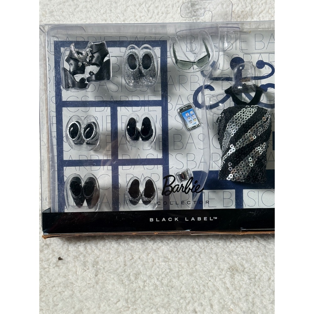 Barbie Basics Look No. 03 Collection 002 Accessory Pack Black Label - Picture 6 of 8